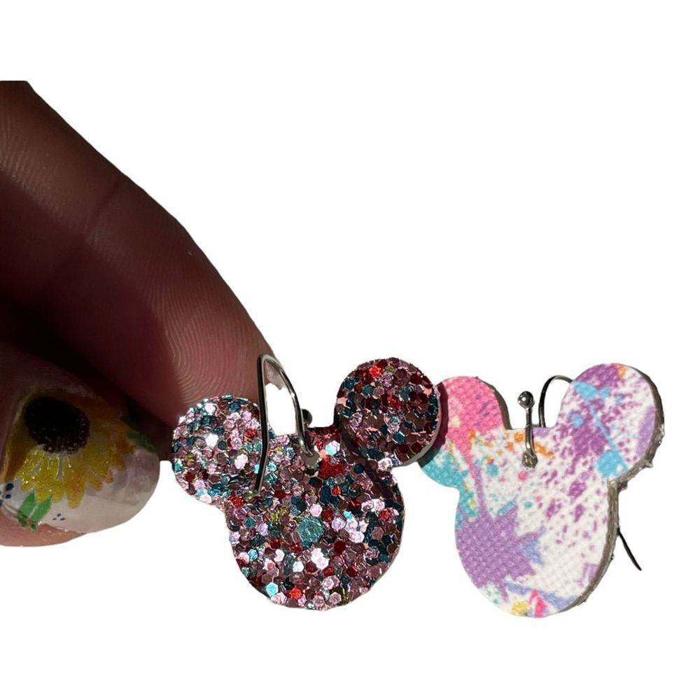 Reversible paint splatter sparkle Mickey airings￼​